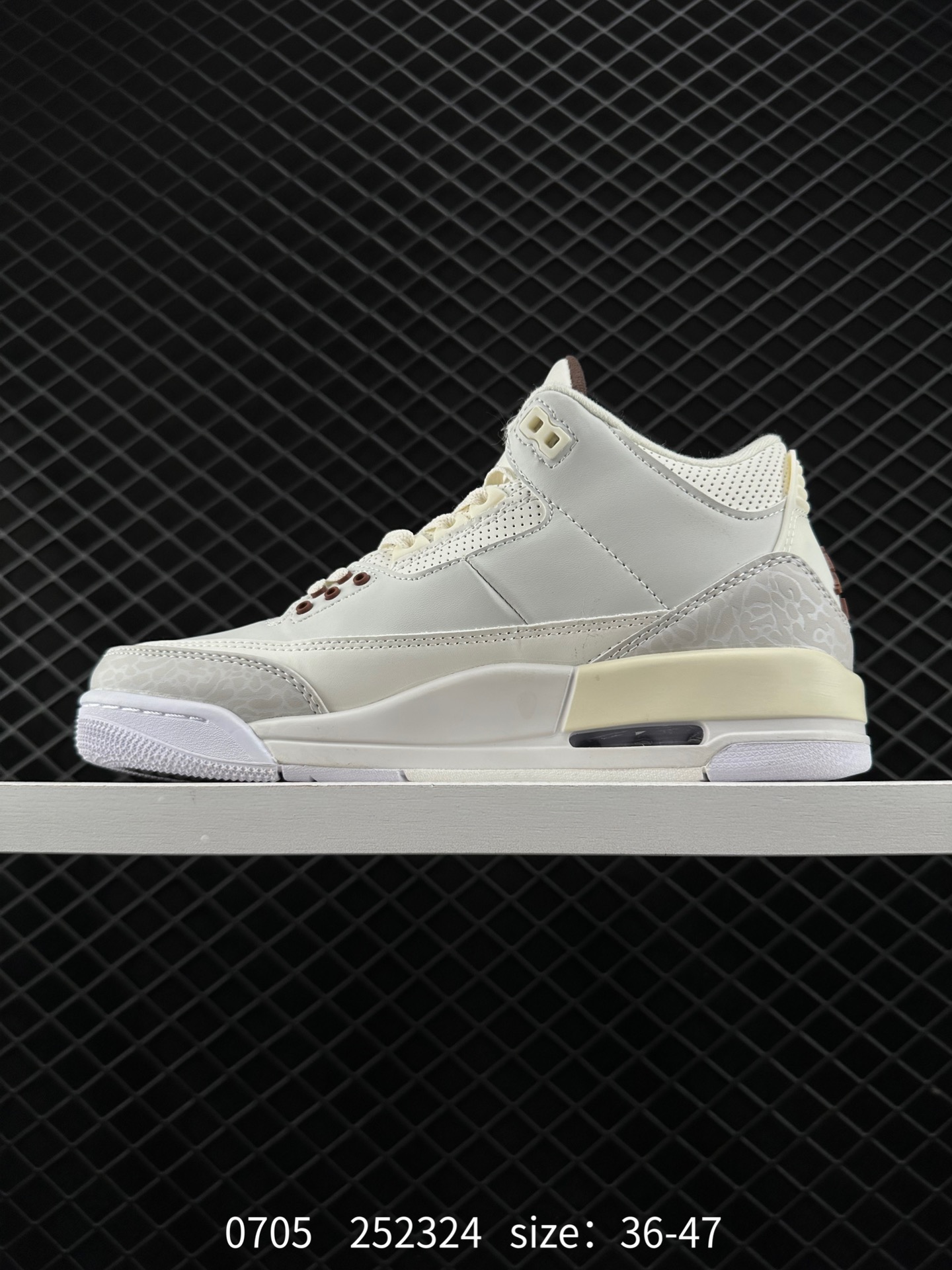 Air Jordan 3 Retro ”Hide and Sneak“